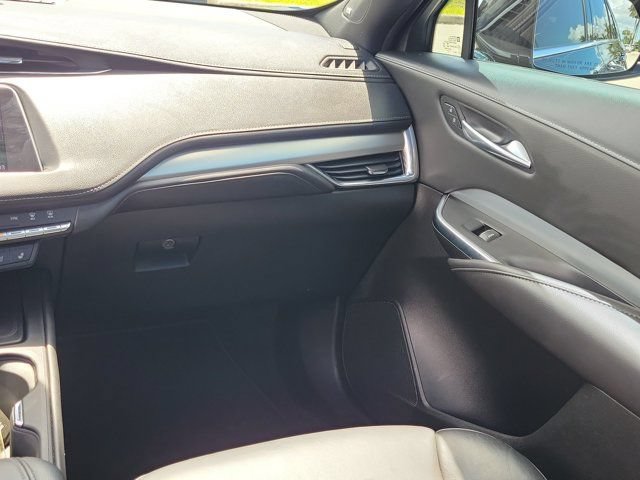 Used 2022 Cadillac XT4 Premium Luxury w/ Enhanced Visibility Package FWD image 24