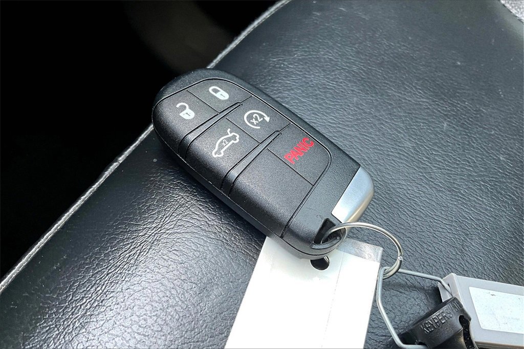 Used 2019 Jeep Compass Limited image 13