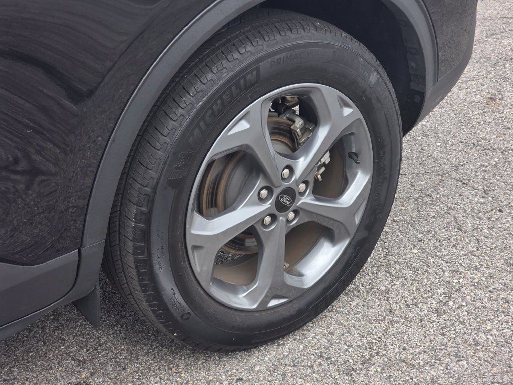 Certified 2025 Ford Escape ST-Line AWD/4WD image 39