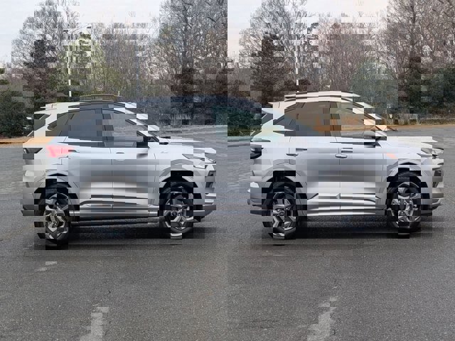 Certified 2024 Ford Escape ST-Line w/ Tech Pack #1 image 6