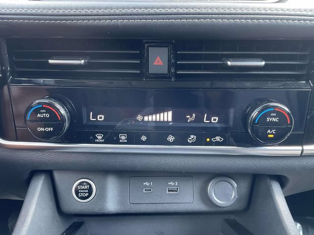 Used 2022 Nissan Rogue SV FWD image 20