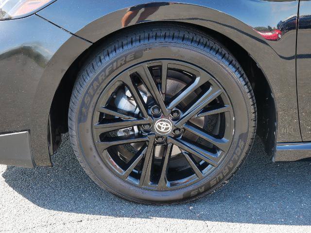 Used 2025 Toyota Camry SE FWD image 9