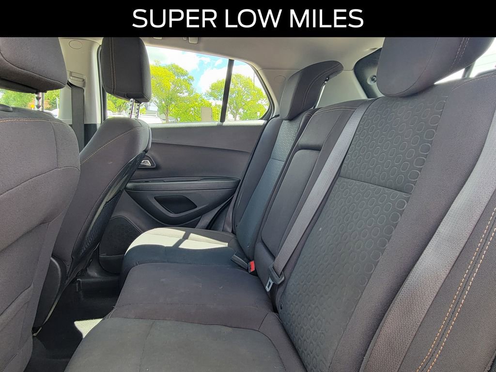 Used 2020 Chevrolet Trax LS FWD image 9