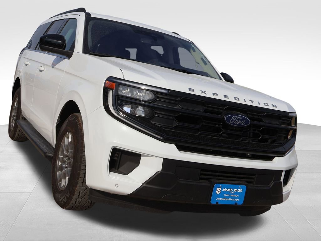 Certified 2025 Ford Expedition Active image 6