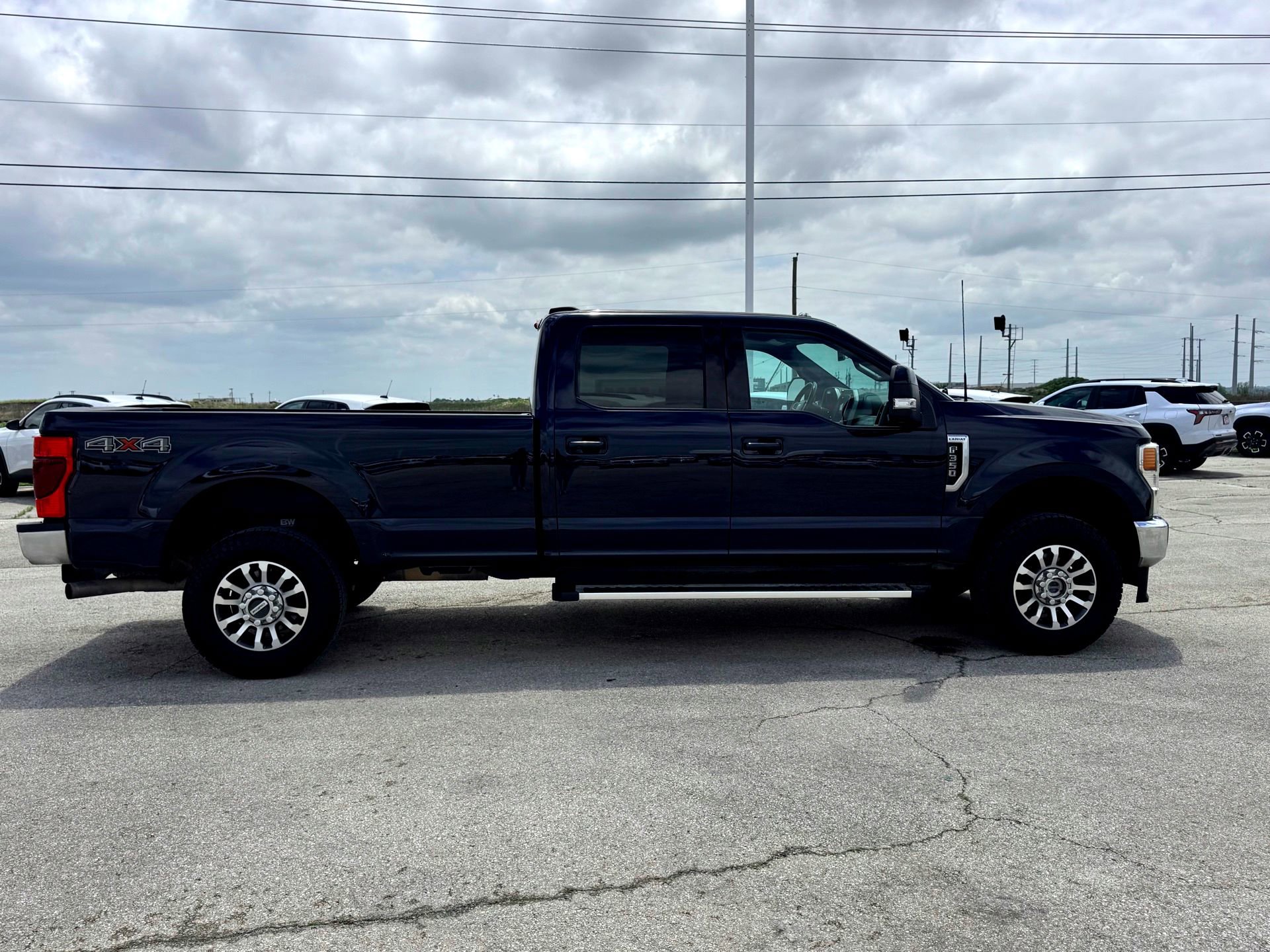 Certified 2022 Ford F350 Lariat w/ Lariat Value Package AWD/4WD image 5