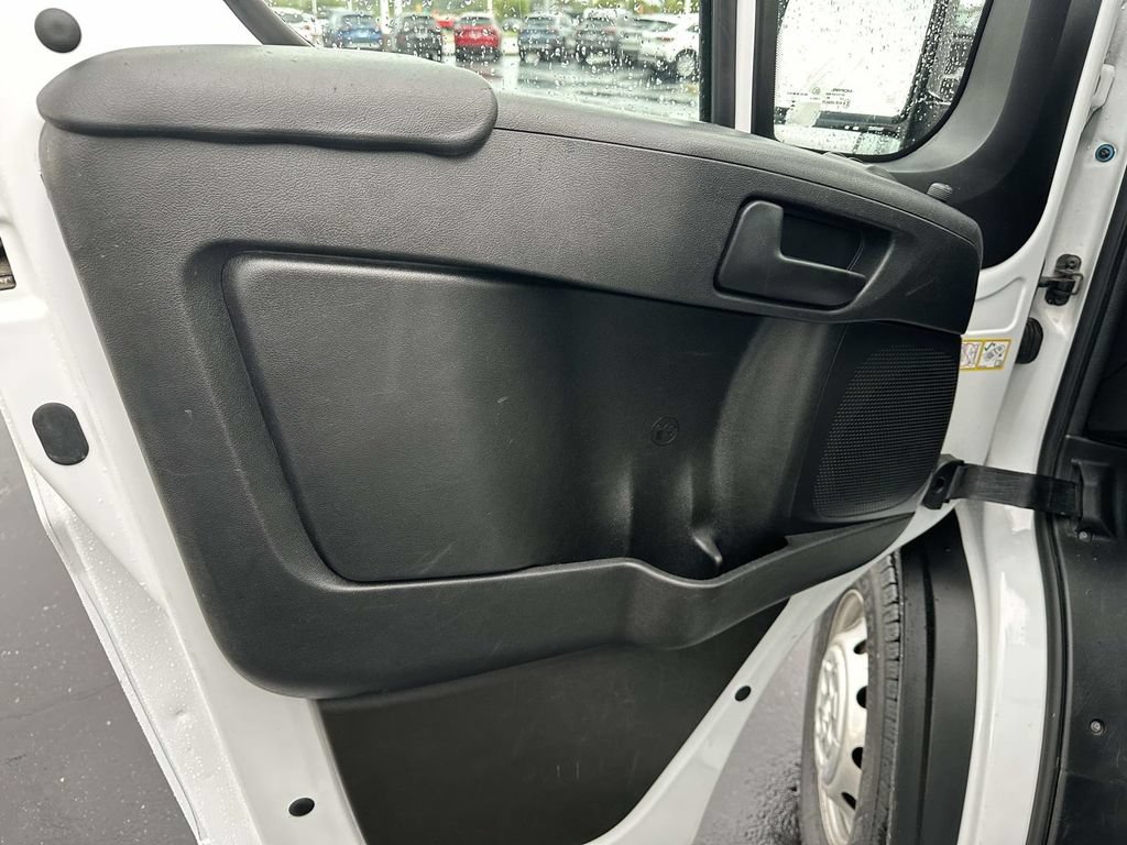 Used 2025 RAM ProMaster 2500 w/ Convenience Group FWD image 12