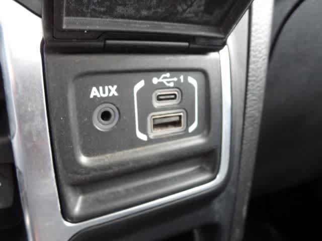 Used 2021 Jeep Gladiator Overland w/ Popular Equipment Package AWD/4WD image 34