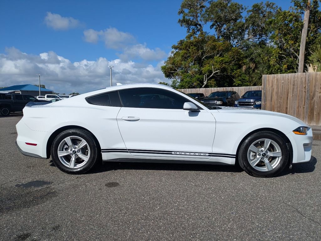 Certified 2022 Ford Mustang Coupe RWD image 5