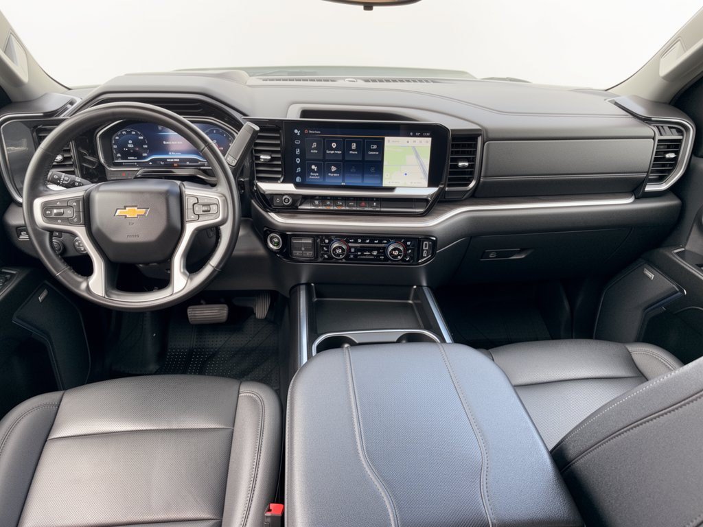Used 2024 Chevrolet Silverado 3500 LTZ w/ LTZ Plus Package AWD/4WD image 17