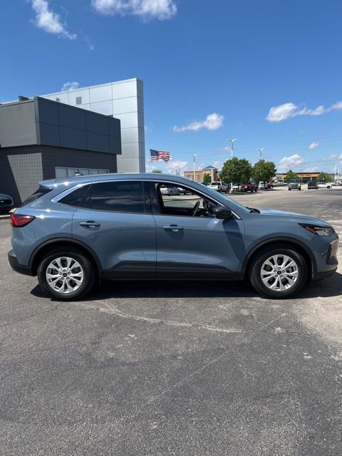 Certified 2023 Ford Escape Active w/ Cold Weather Package FWD image 4