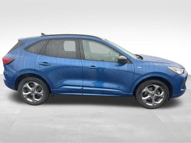 Certified 2023 Ford Escape ST-Line w/ Tech Pack #1 AWD/4WD image 11