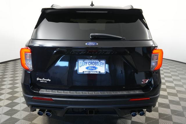 Certified 2020 Ford Explorer ST w/ ST Street Pack image 4