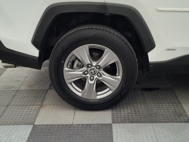 Used 2024 Toyota RAV4 LE AWD/4WD image 11