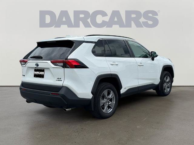Used 2024 Toyota RAV4 XLE AWD/4WD image 5