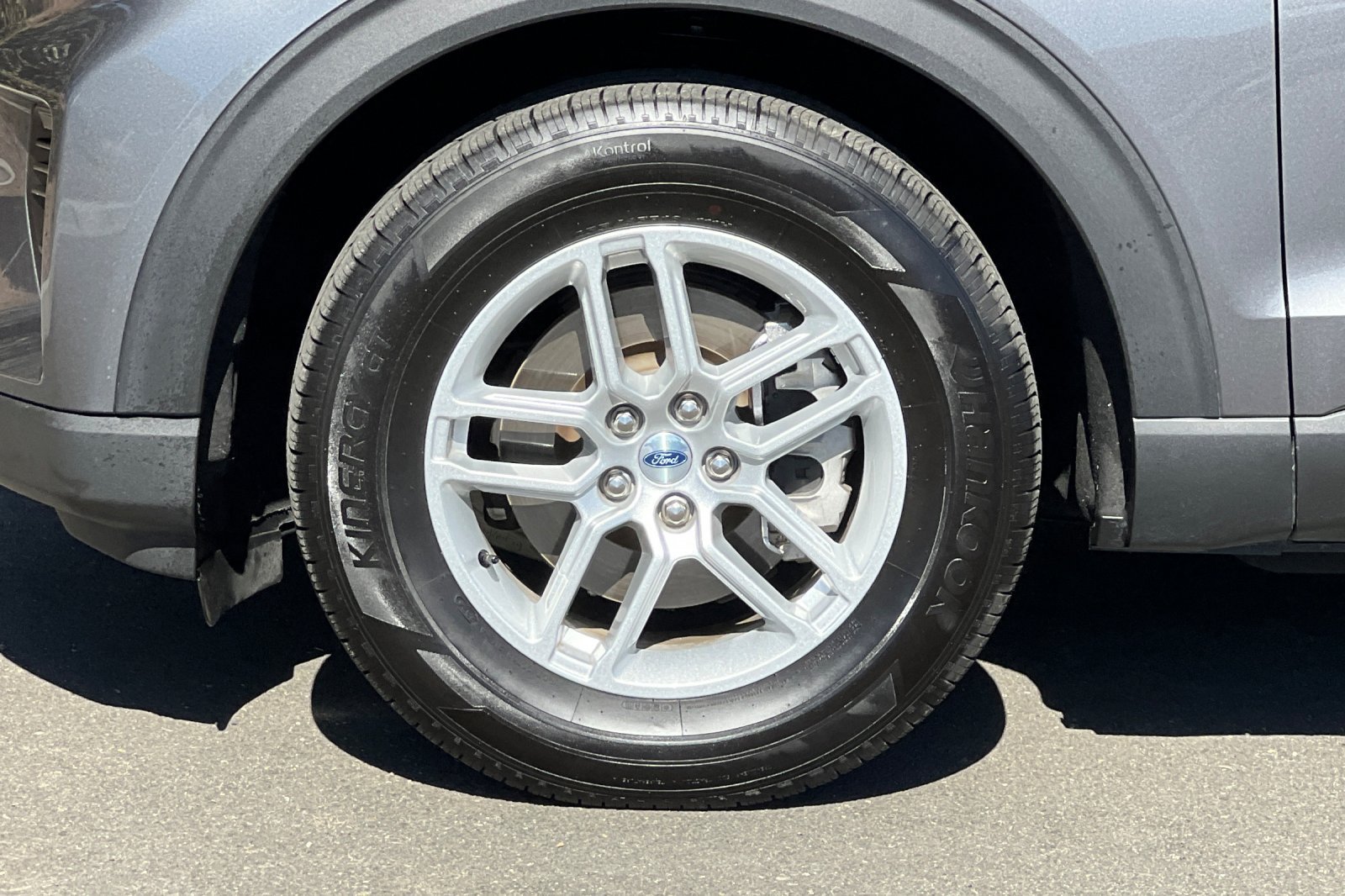 Certified 2025 Ford Explorer Active AWD/4WD image 26