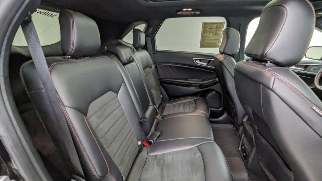 Certified 2024 Ford Edge ST-Line image 38