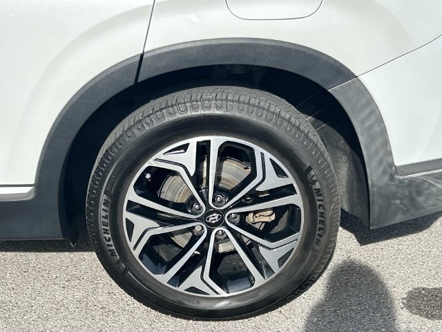 Used 2020 Hyundai Santa Fe SEL w/ Convenience + Premium Package FWD image 12