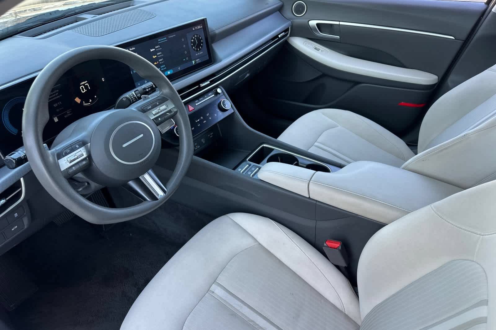 Used 2024 Hyundai Sonata SEL FWD image 12