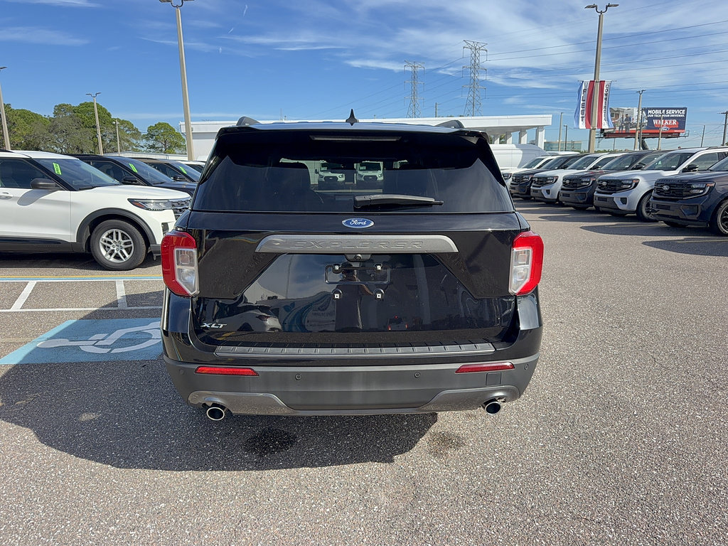 Certified 2024 Ford Explorer XLT w/ Equipment Group 202A RWD image 6