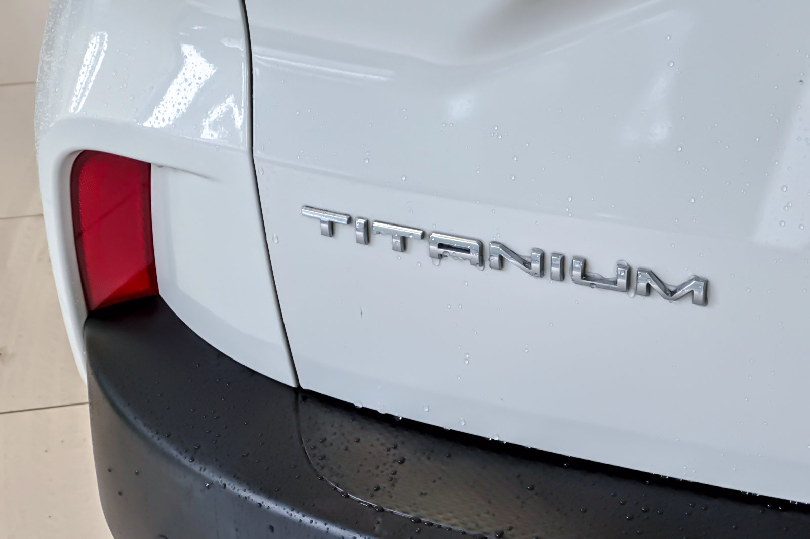 Certified 2020 Ford Escape Titanium AWD/4WD image 26