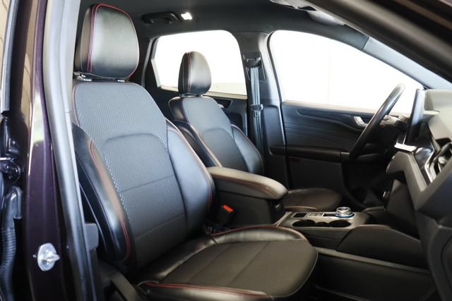 Certified 2023 Ford Escape ST-Line w/ Tech Pack #1 FWD image 24