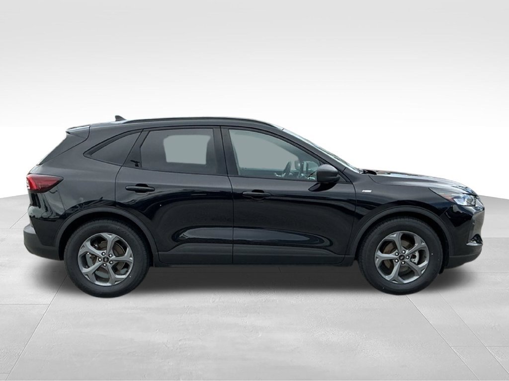 Certified 2025 Ford Escape ST-Line FWD image 11