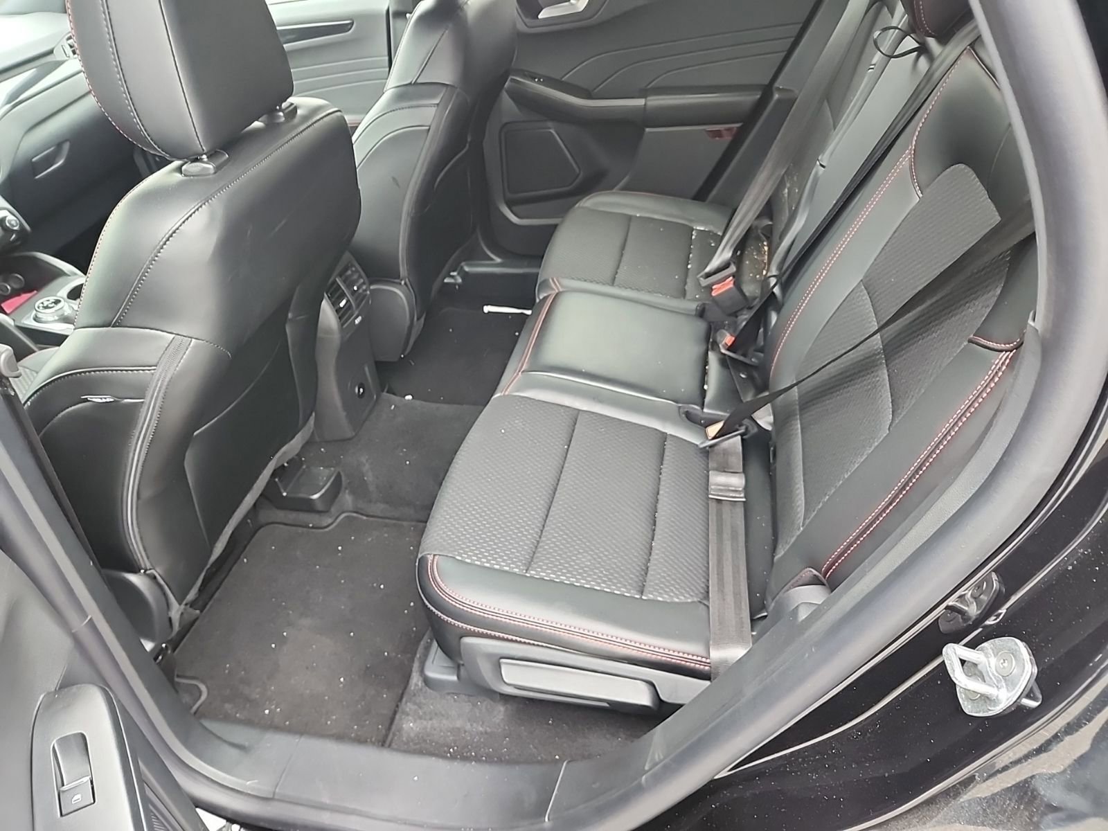 Certified 2025 Ford Escape ST-Line w/ Tech Pack #1 image 6