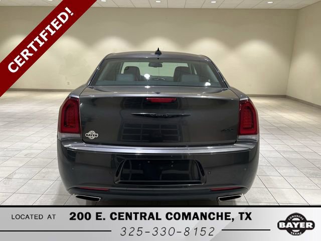 Used 2022 Chrysler 300 Touring L image 3