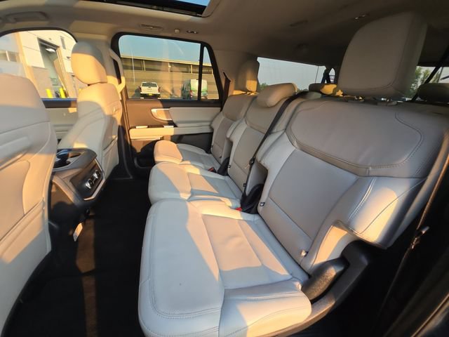 Certified 2025 Ford Expedition Max Platinum AWD/4WD image 22
