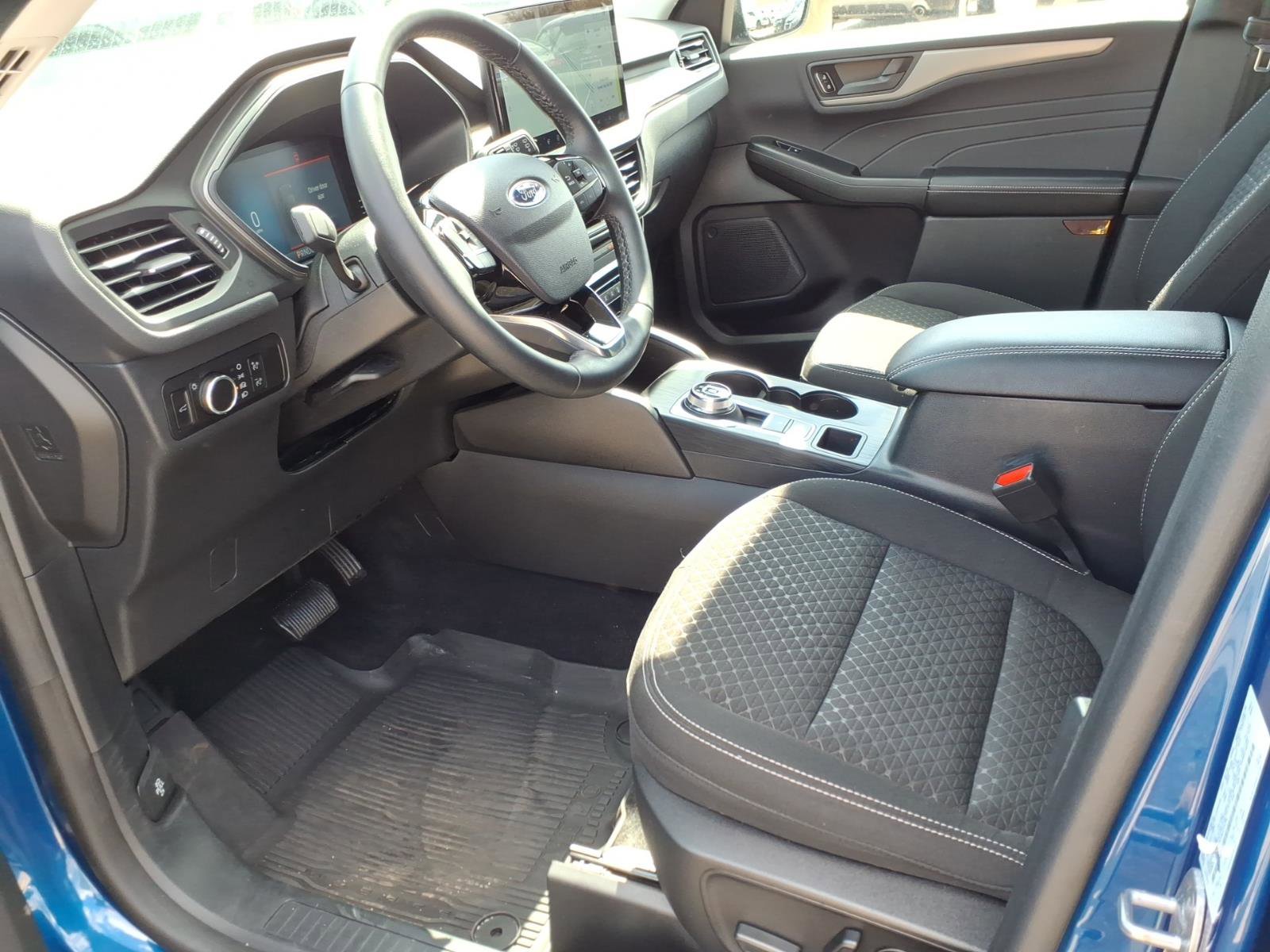 Certified 2023 Ford Escape Active w/ Tech Pack #1 AWD/4WD image 11