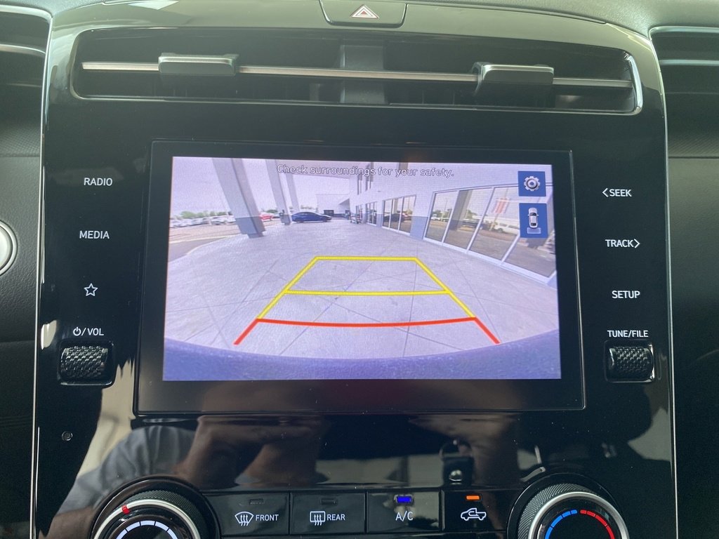 Used 2023 Hyundai Santa Cruz SEL image 18