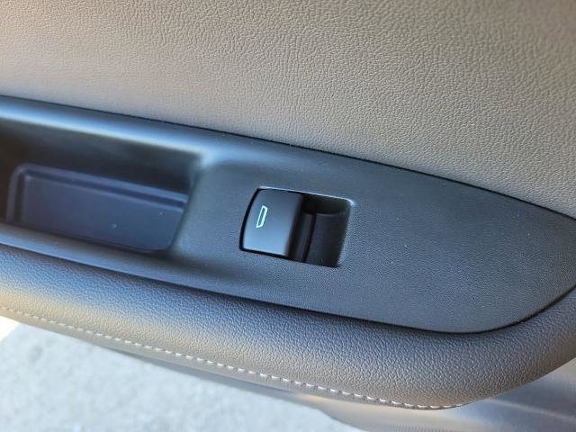 Used 2023 Chevrolet Blazer LT image 14