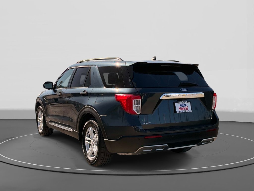 Certified 2023 Ford Explorer XLT w/ Equipment Group 202A RWD image 6