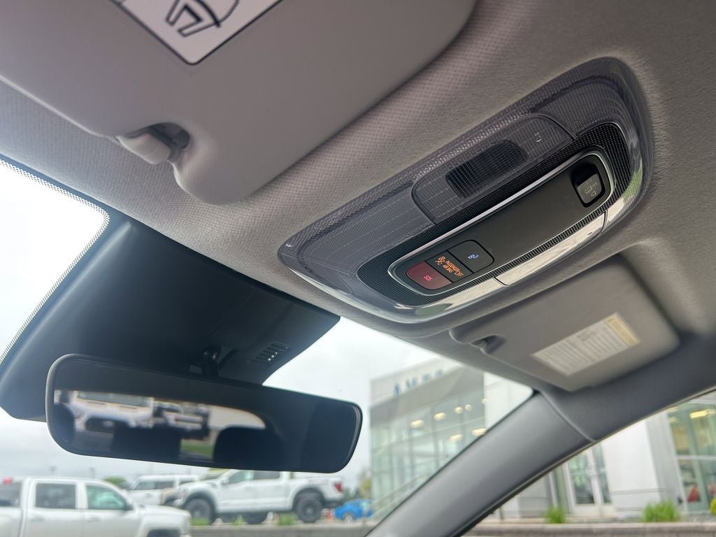 Used 2025 Hyundai Kona SEL FWD image 20