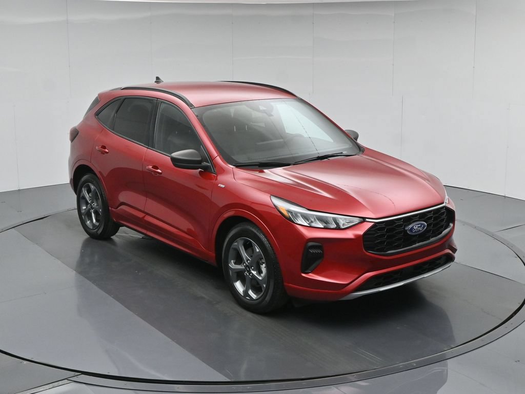 Certified 2023 Ford Escape ST-Line w/ Tech Pack #1 FWD image 39