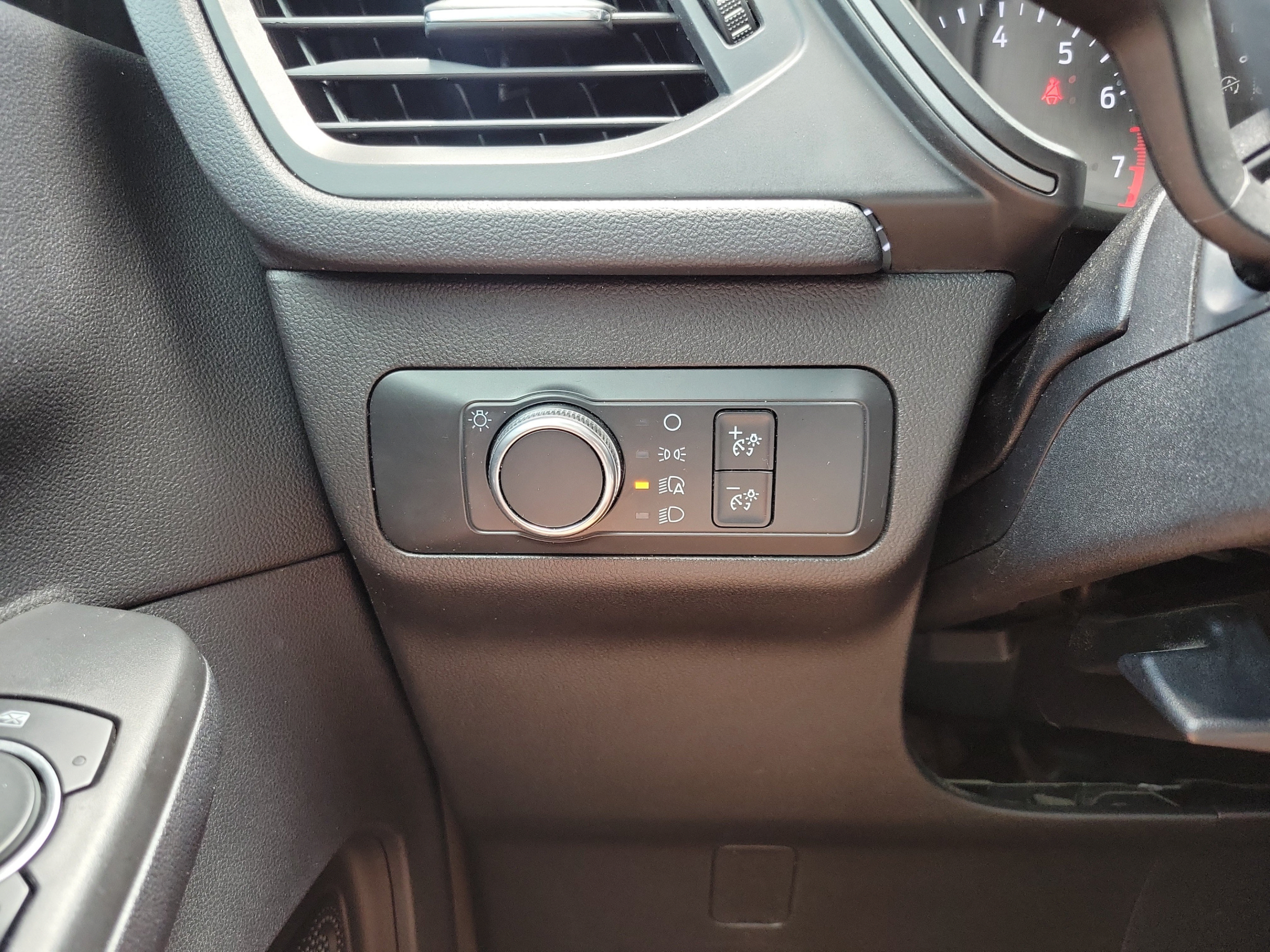 Certified 2020 Ford Escape S FWD image 20
