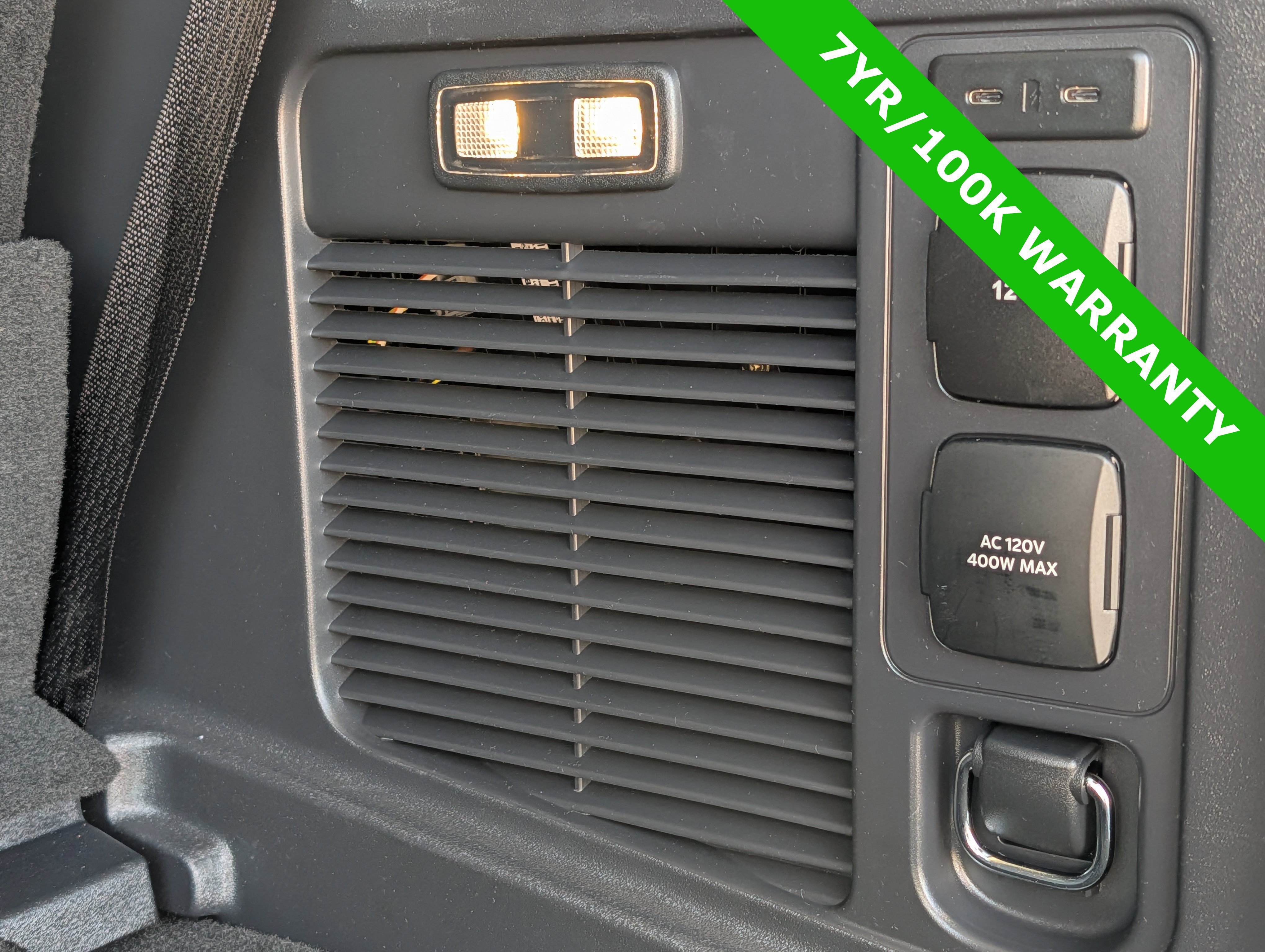 Certified 2025 Ford Expedition Active image 16