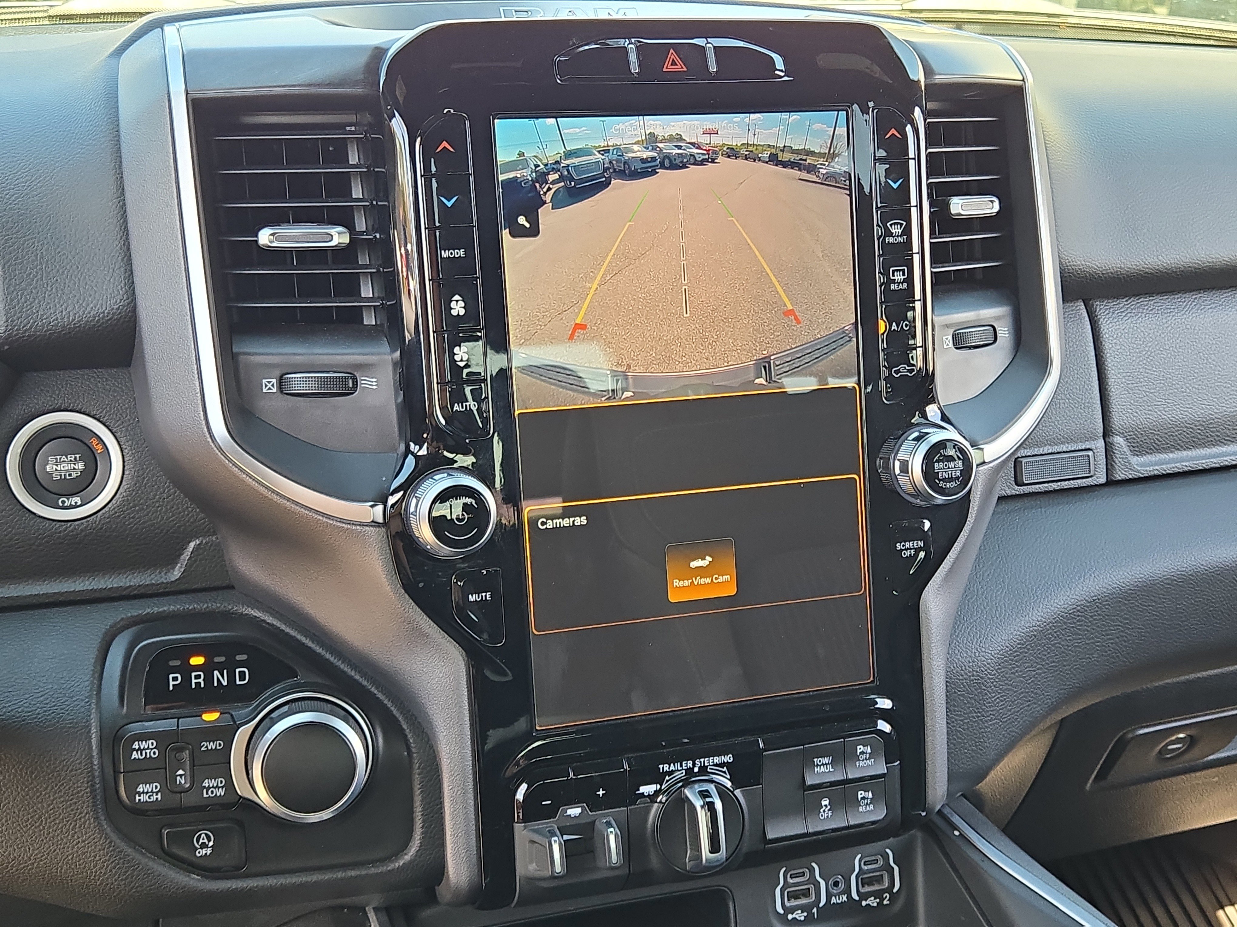 Used 2024 RAM 1500 Big Horn image 28