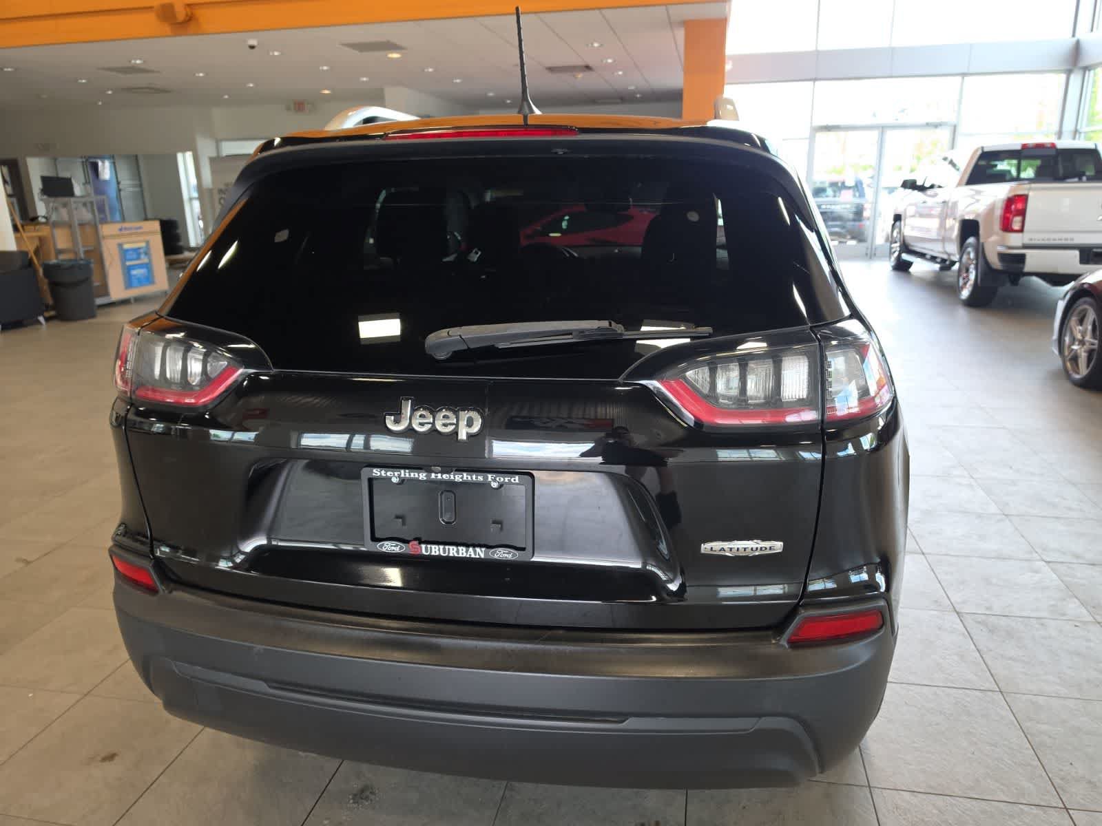 Used 2021 Jeep Cherokee Latitude FWD image 9
