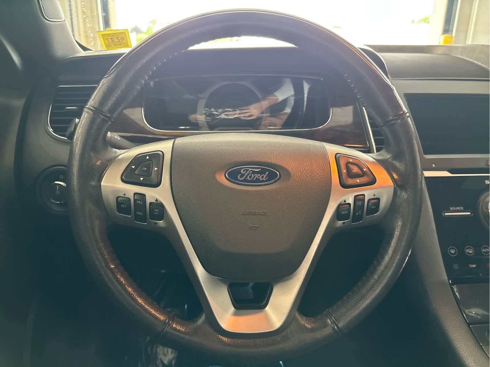 Certified 2018 Ford Taurus Limited AWD/4WD image 13