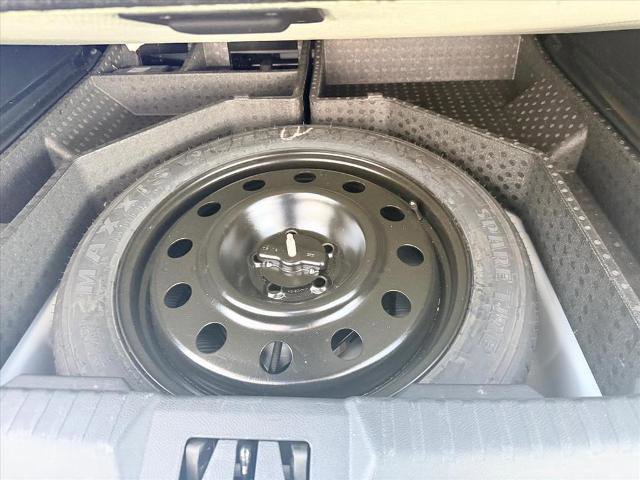 Certified 2022 Ford Edge Titanium w/ Equipment Group 301A image 16