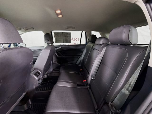Used 2020 Volkswagen Tiguan SE AWD/4WD image 28