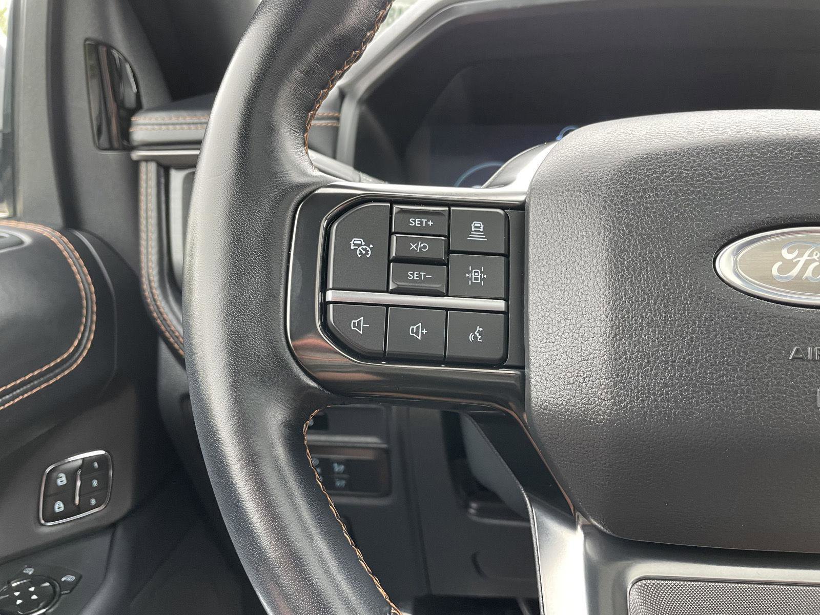 Certified 2023 Ford Expedition Platinum AWD/4WD image 13