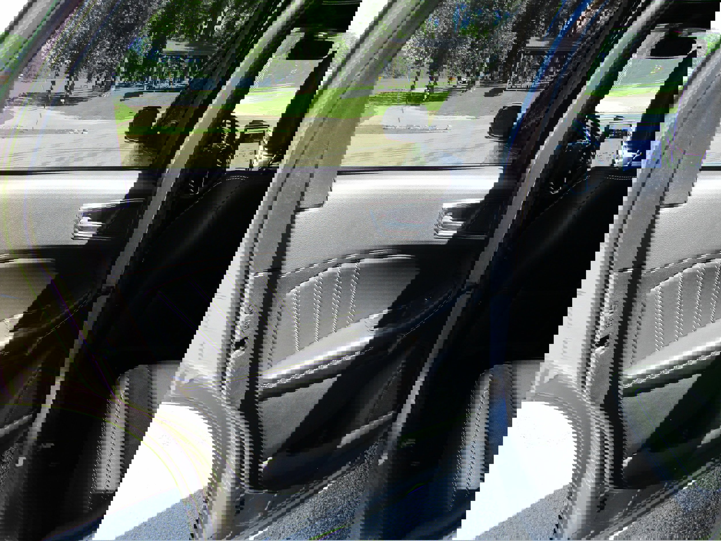 Certified 2022 Ford Edge ST w/ Equipment Group 401A image 15