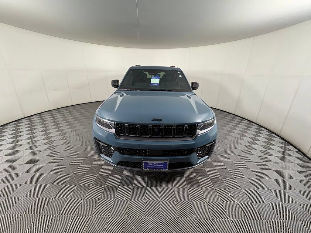 Used 2026 Jeep Grand Cherokee Limited AWD/4WD image 8