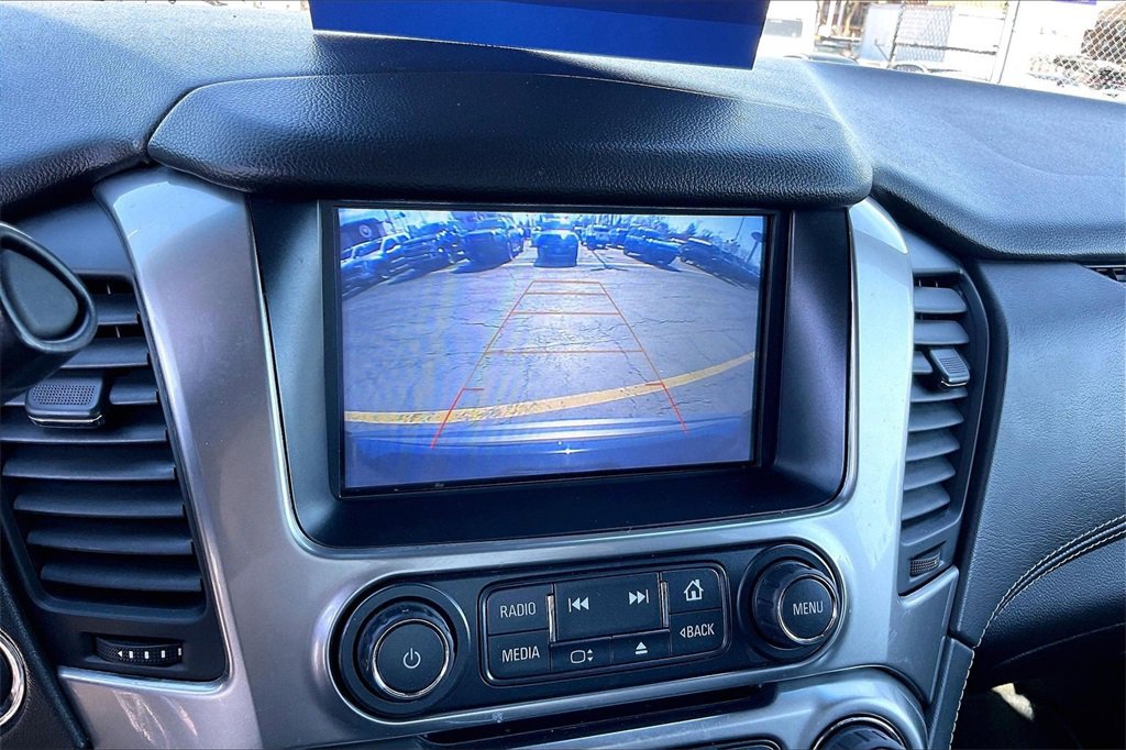 Used 2018 Chevrolet Tahoe LT w/ LT Signature Package image 19