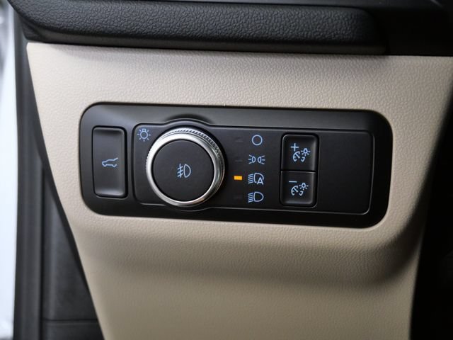 Certified 2020 Ford Escape Titanium AWD/4WD image 23