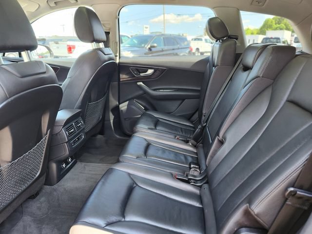 Used 2018 Audi Q7 3.0T Premium Plus w/ Premium Plus Package AWD/4WD image 16