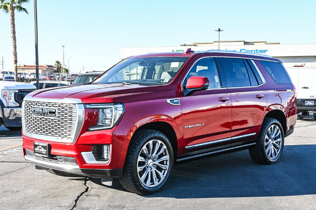 Used 2021 GMC Yukon Denali w/ Denali Premium Package RWD image 3