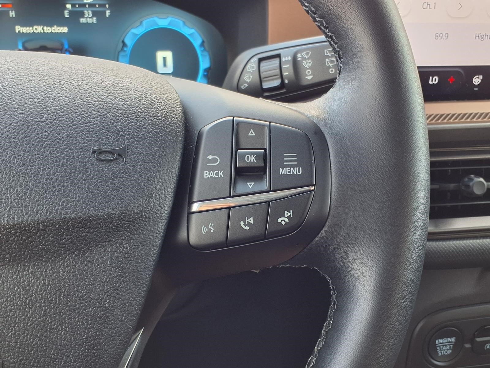 Certified 2025 Ford Bronco Sport Outer Banks w/ Outer Banks Tech Package+ AWD/4WD image 24